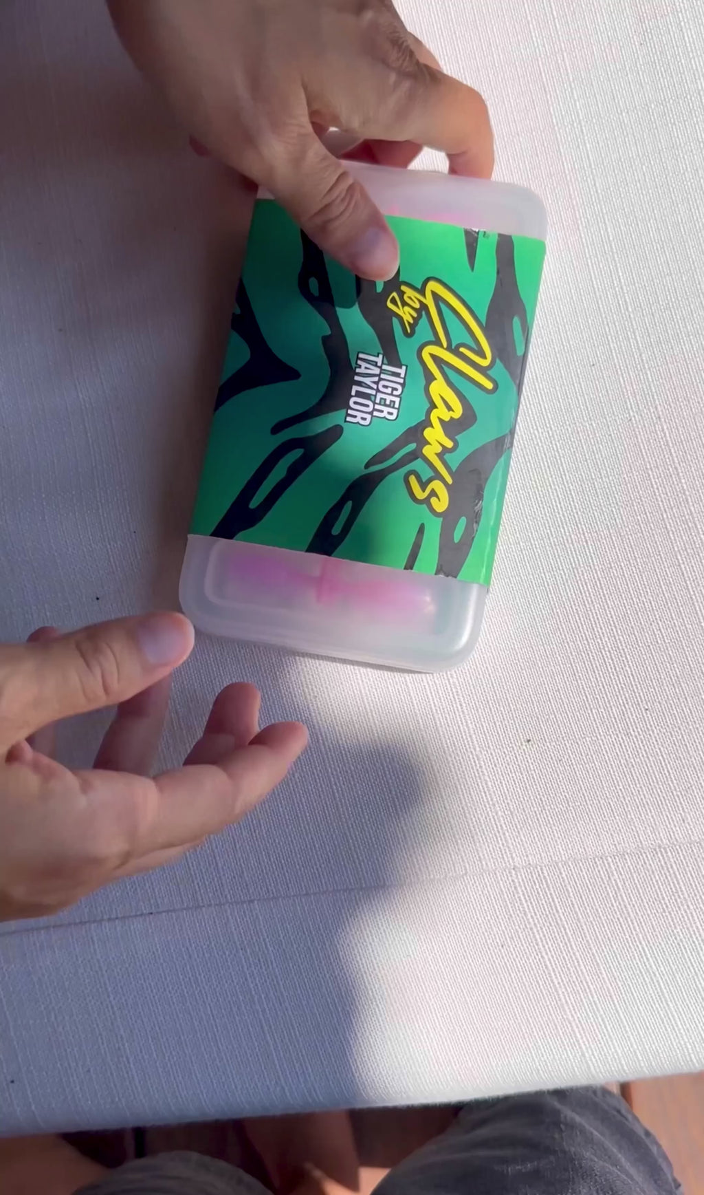 LOS ANGELES NEON PINK JELLY BIODEGRADEABLE PRESS ON NAILS CLAWS KIT